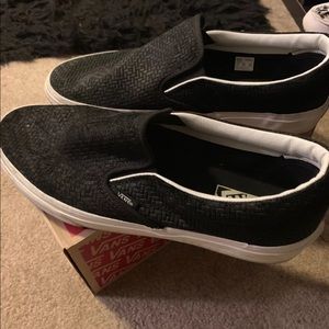 Vans size 10 men 11.5 women. Unisex. Braided black